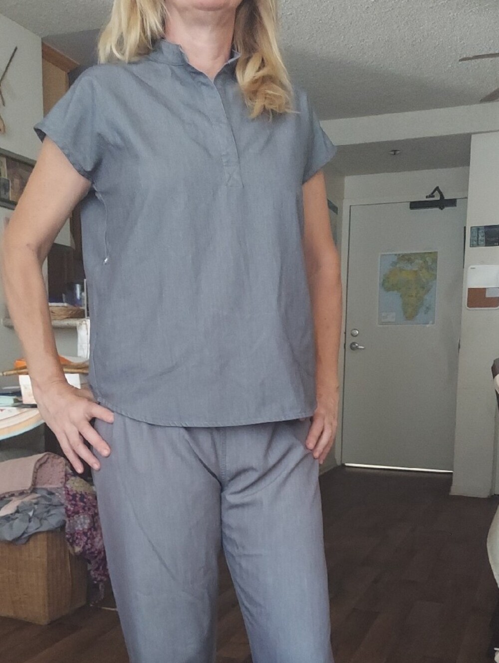 Figs Gray Straight-Leg Pant & Top Set